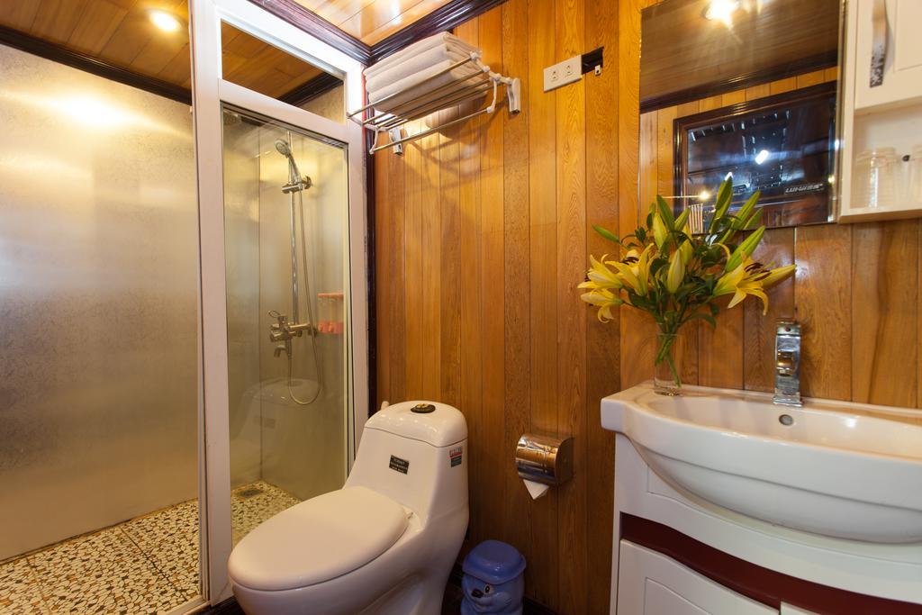 Golden Star Cruise Hotell Nan Giang Exteriör bild